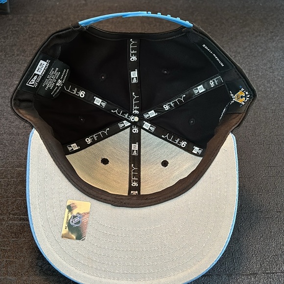 New Era Pittsburgh Penguins Hat - Picture 6 of 8